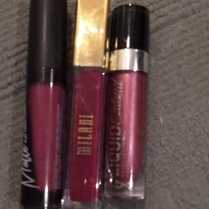 Assorted liquid lipsticks